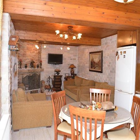 The Love Holiday House Tris Elies Dış mekan fotoğraf